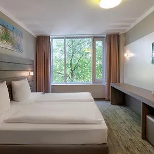Tulip Messe 4* Münih